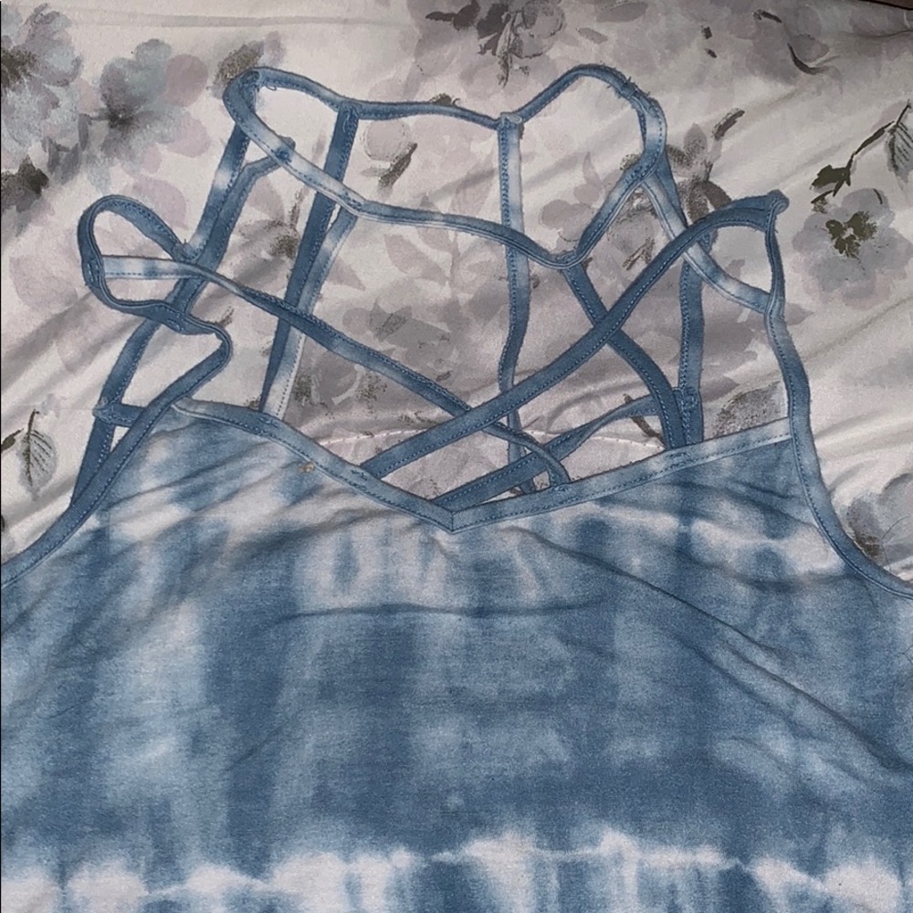 Blue and white tie dyed stinging tanks top.